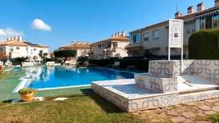 Haus  Calle itaca. Bungalow alto en torreblanca - torrevieja con piscina