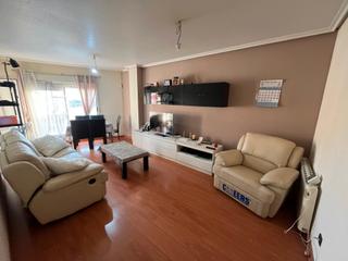 Appartement  Calle diego montesinos. Se vende piso familiar en los montesinos