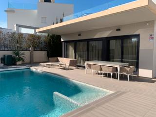Chalet  Calle juan marse. Chalet independiente de dos plantas en orihuela costa a 450m del