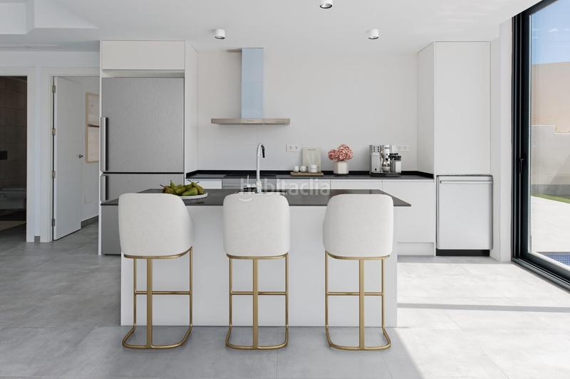 Foto 0221c115-072f-4d79-a8ba-792c727287c2. Chalet mit parking pool in Monte y Mar Santa Pola