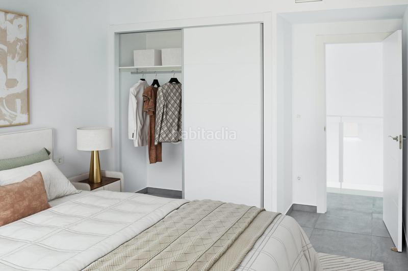 Foto d405bf50-4abd-469e-8be9-fc1c417b7b31. Chalet mit parking pool in Monte y Mar Santa Pola