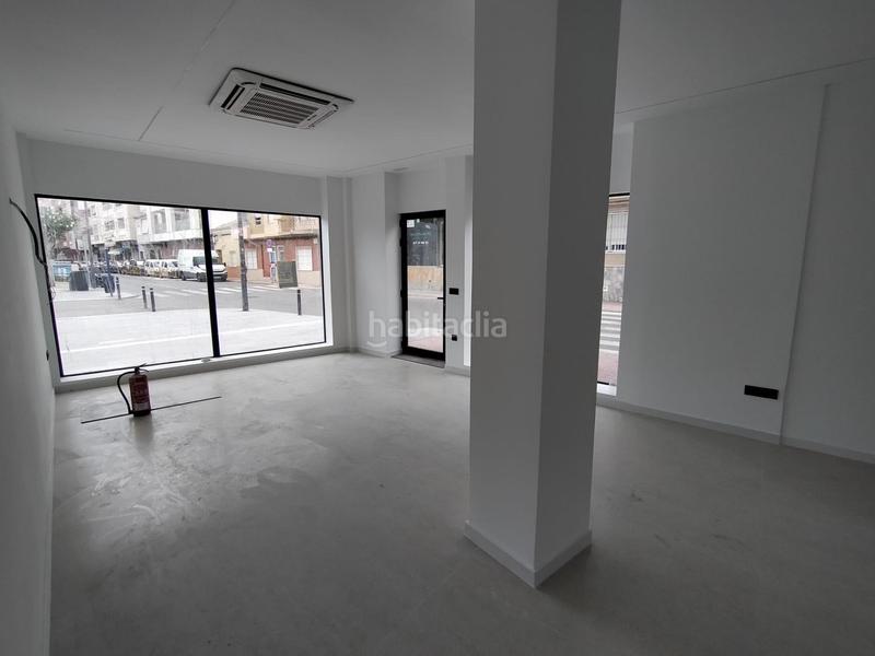 Foto b6ddc6bb-40c3-4ce6-a8e2-12ccf0753278. Alquiler local comercial local en alquiler en la mata en Torrevieja