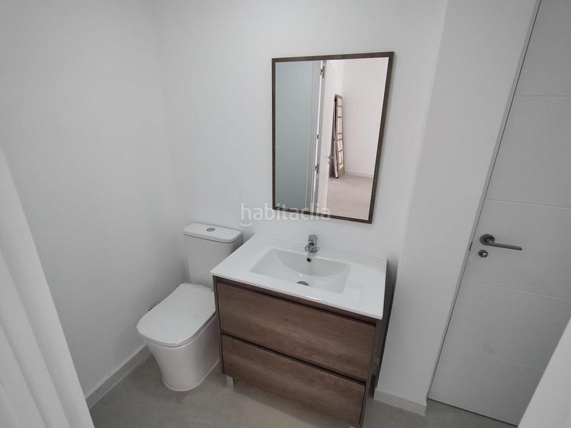 Foto 84b4e59a-1d87-4dba-bf31-e3f5c6020744. Lloguer local comercial a Gaspar Perelló Torrevieja