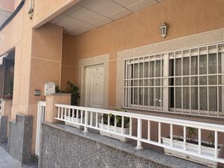 Planta baja en Torrellano. Bajo en venta torrellano