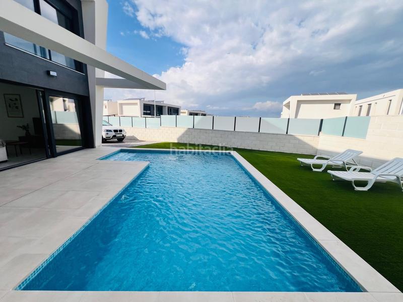 Foto 2fb0e73c-f194-4805-bc53-31b042141dbd. Chalet avec chauffage parking piscine dans Monte y Mar Santa Pola