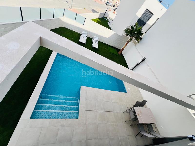 Foto 422a7ece-0a21-49b4-a72f-ecc71c04e133. Chalet avec chauffage parking piscine dans Monte y Mar Santa Pola