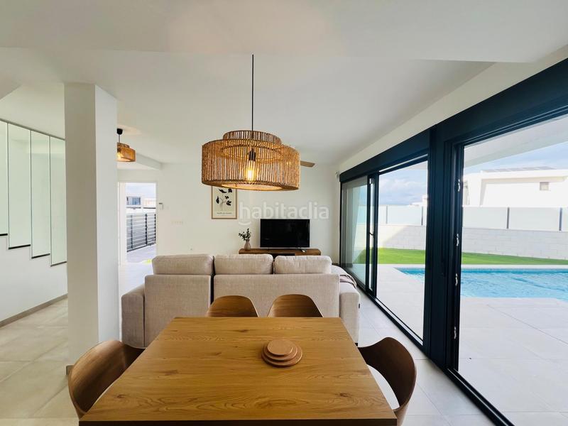 Foto 815f5c0f-d973-40f8-914c-7e48d8fd37e3. Chalet avec chauffage parking piscine dans Monte y Mar Santa Pola