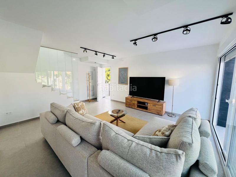 Foto f4dfbfe3-ef48-482c-a49f-6fe19e6500f8. Maison jumelée avec chauffage parking piscine dans Monte y Mar Santa Pola