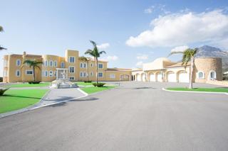 Xalet a Coloma. Gran chalet independiente en la nucia, alicante.