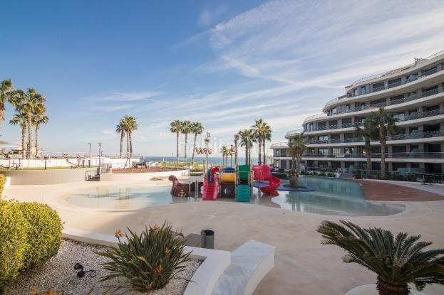 Foto bd648cb2-c210-4159-b8a0-a6cadd1054a4. Apartament amb aparcament piscina a Los Arenales del Sol Elche / Elx