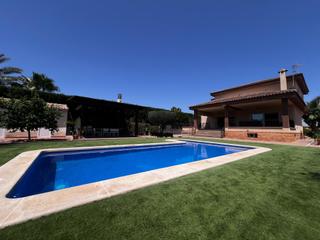 Xalet a Valverde. Chalet independiente en zona residencial de valverde