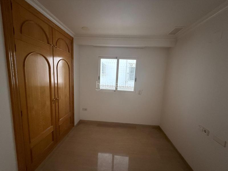 Foto 5942eb03-8bb4-4200-986b-852b77e63c2f. Flat with heating parking in Centro Elche / Elx