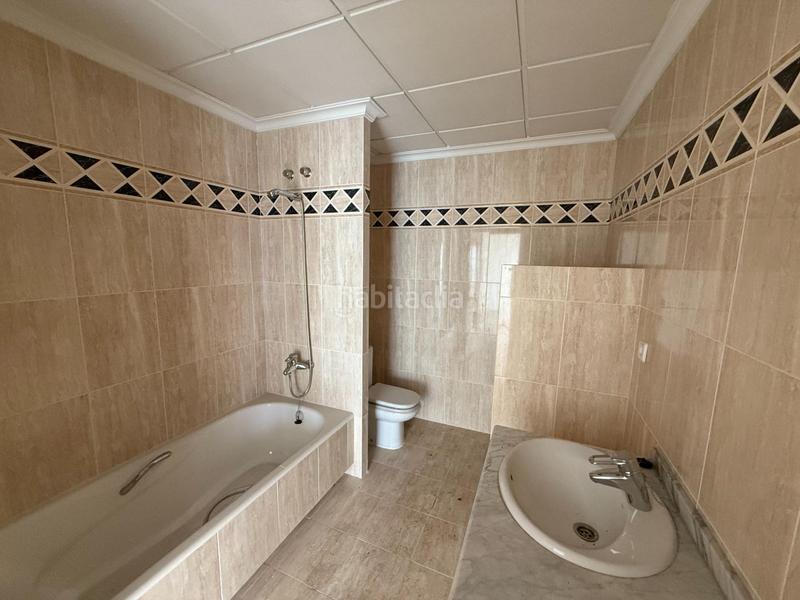 Foto f626c886-fcba-4e87-a14c-80cb56bcd6c6. Flat with heating parking in Centro Elche / Elx