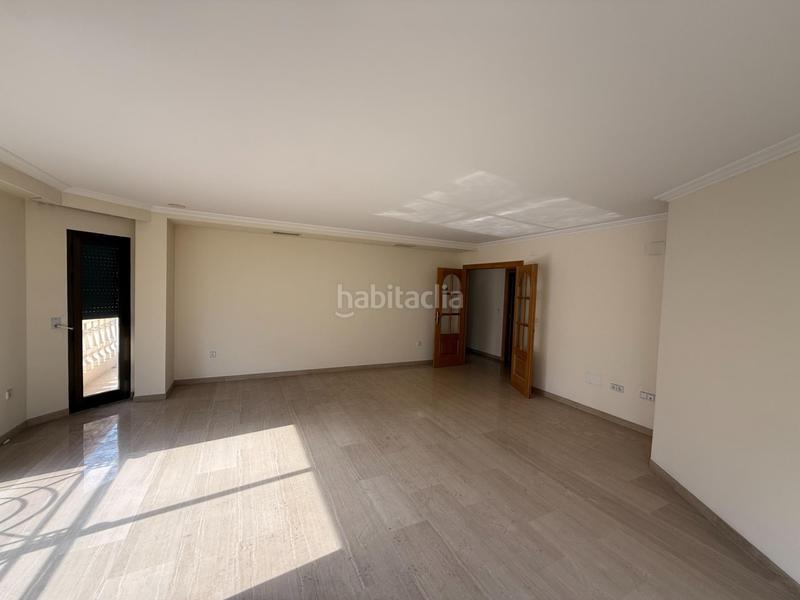 Foto fc9e3ecf-4942-440b-aab3-cf81cf8e6722. Flat with heating parking in Centro Elche / Elx