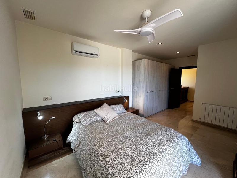 Foto 50a10f7f-eb4d-428b-9a26-009489edc910. Alquiler chalet  urbano con piscina y pista de padel en elche, zona bonavista en Elche / Elx