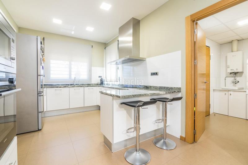 Foto 3963fb3e-b2bb-45e7-b9d7-53bf62193d41. Chalet mit heizung parking pool in Peña de las Águilas Elche / Elx