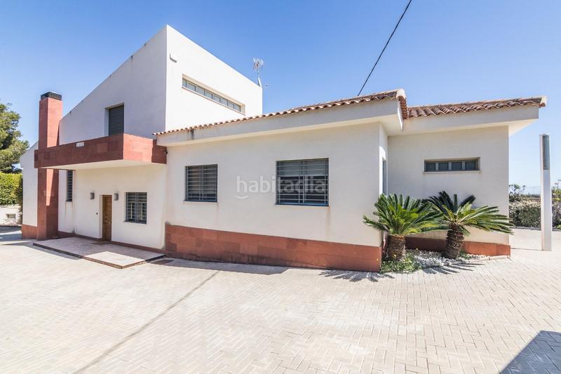 Foto 39abf4aa-35a8-4fec-8cca-47dbee04c348. Chalet mit heizung parking pool in Peña de las Águilas Elche / Elx