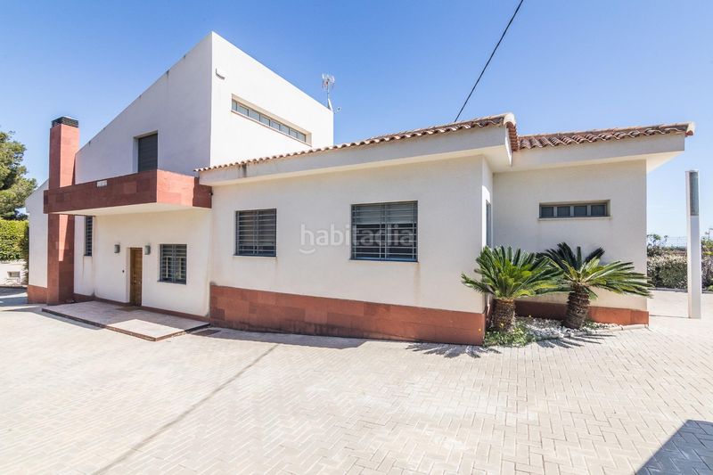 Foto 5f8a6b44-3e68-4c64-b2aa-7b9285c5b30a. Chalet  de lujo en zona peña las águilas, elche en Elche / Elx