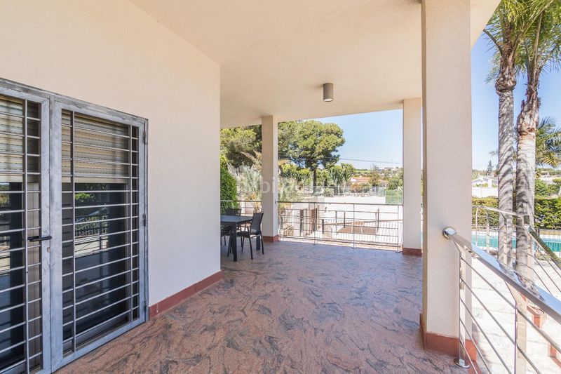 Foto ba97e5f2-1150-425d-8e1b-140fff3841b8. Chalet  de lujo en zona peña las águilas, elche en Elche / Elx