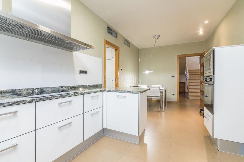 Foto c7984633-35b3-40a2-85c3-2e6a544ead51. Chalet  de lujo en zona peña las águilas, elche en Elche / Elx
