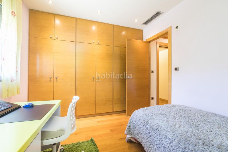 Foto d3b4cef5-9a35-4e02-9f1e-39da48168e65. Chalet  de lujo en zona peña las águilas, elche en Elche / Elx