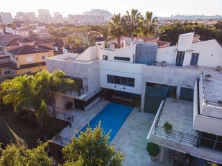 Chalet in Alicante Golf. Chalet de lujo en el club de golf de san juan.