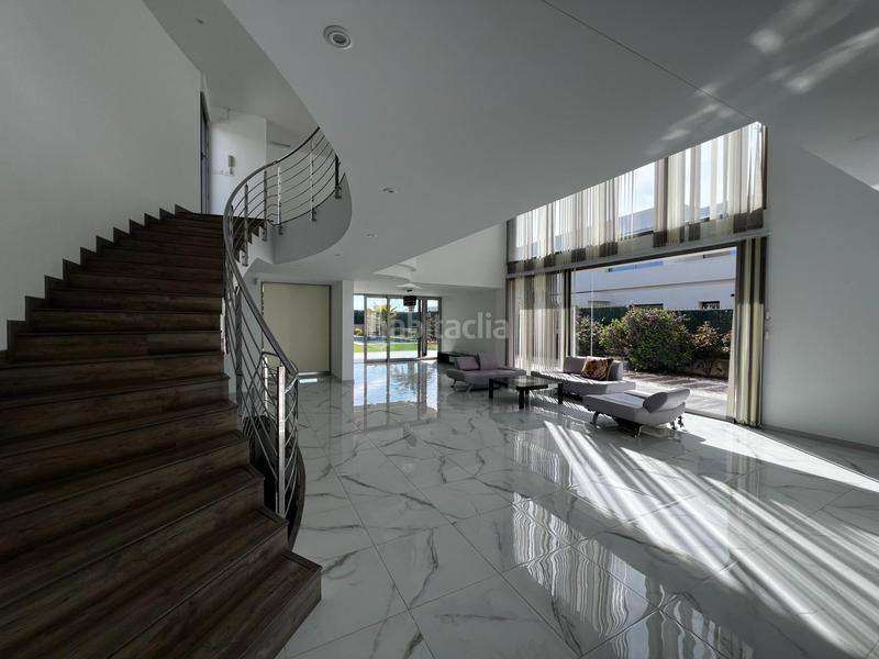 Foto 1640a836-e372-4d4f-a7f0-42350d894386. Xalet amb calefacció aparcament piscina a La Algoda - Matola - Llano de San José Elche / Elx