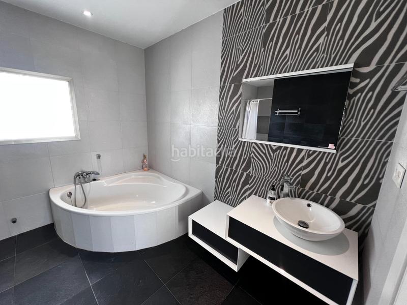 Foto b98ce13a-757f-46da-9801-b20b06911272. Xalet amb calefacció aparcament piscina a La Algoda - Matola - Llano de San José Elche / Elx