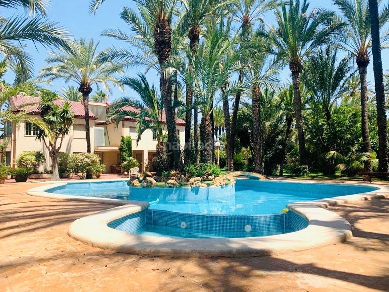 Foto c9e3f0df-5234-4d5d-bffe-f9455d209be0. Xalet amb aparcament piscina a Alzabares Elche / Elx