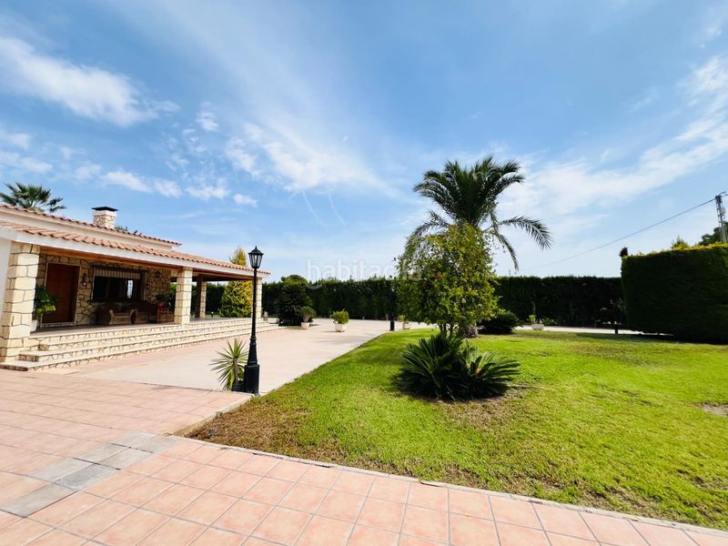 Foto 3ab08709-d48f-4986-978a-8cc198249765. Xalet amb aparcament piscina a Perleta - Maitino Elche / Elx