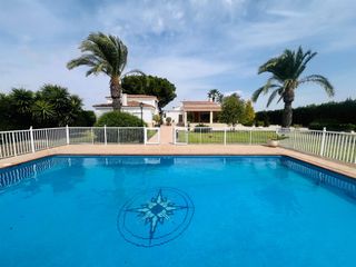 Chalet in Perleta - Maitino. Chalet rústico en elche, zona perleta