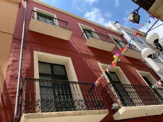 Édifice à Centro. Edificio en pleno centro de elche.