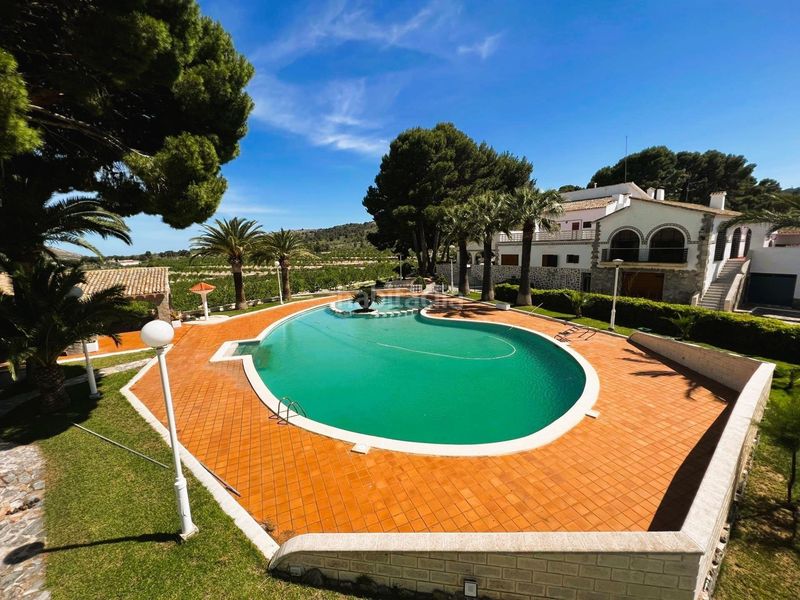 Foto 11a864d8-ed05-4792-97e3-49ed50a87f55. Masia amb aparcament piscina a Monòver