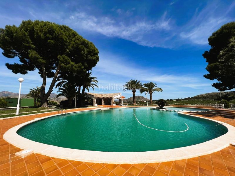 Foto bf036453-1634-4caf-9fdf-5eb22fa7e54e. Masia amb aparcament piscina a Monòver
