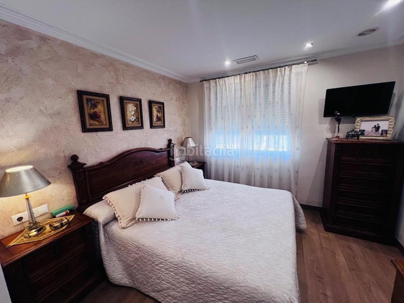 Foto 1c7184e4-0301-460b-a9d9-2c82231764ad. Casa adossada amb calefacció aparcament piscina a Elche / Elx