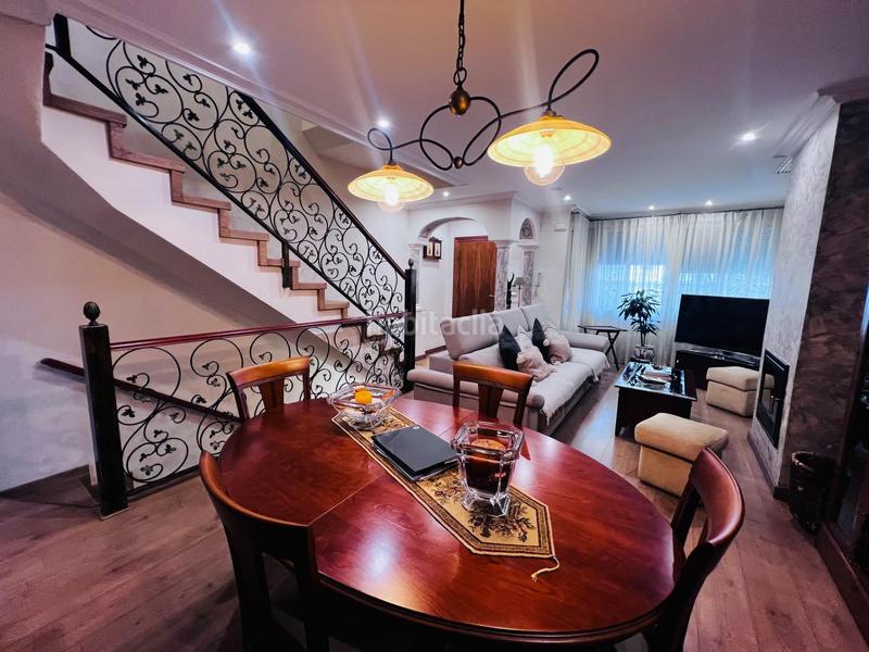 Foto d276f5a7-c4cb-412d-8bbd-143508534585. Casa adossada amb calefacció aparcament piscina a Elche / Elx