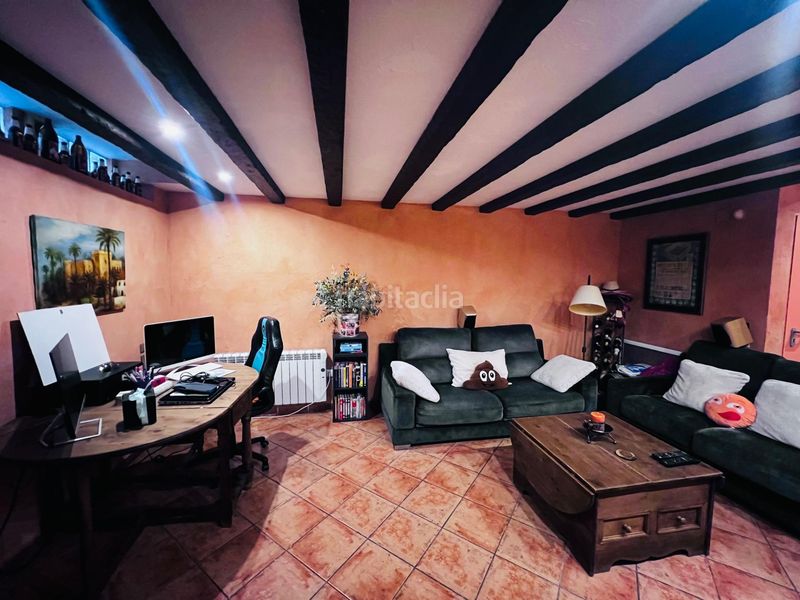 Foto da22cd42-bf8a-48ba-82ed-6f1db612e704. Casa adossada amb calefacció aparcament piscina a Elche / Elx