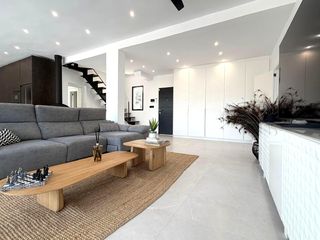 Xalet a Alzabares. Chalet contemporáneo reformado a 5 minutos del centro de elche
