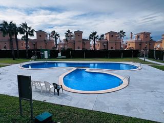 Chalet en Algorfa. Chalet independiente con piscina en urbanización lo crispin, alg