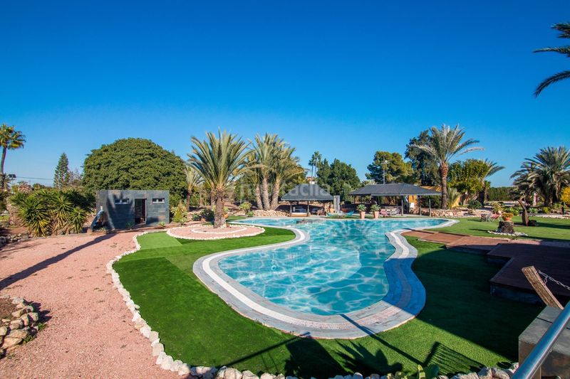 Foto 16622a5c-bd53-4d4f-9d12-3c46b040e814. Xalet amb aparcament piscina a Las Bayas Elche / Elx