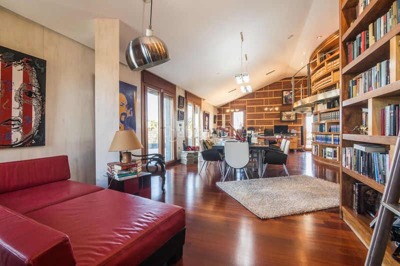 Foto 41441e89-9a98-400d-8629-61bfb245a5c2. Xalet amb aparcament piscina a Las Bayas Elche / Elx