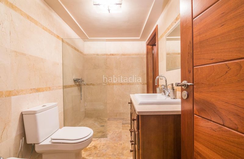 Foto 55b32798-95a0-468d-8f14-388502bb4bff. Xalet amb aparcament piscina a Las Bayas Elche / Elx