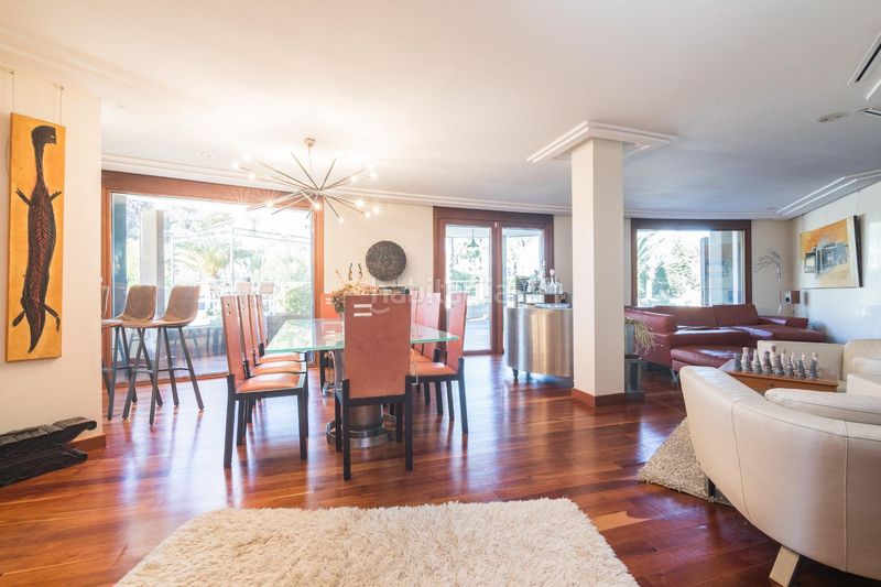 Foto 6947f404-c6ad-4e5a-b9ef-fd860bec5f25. Xalet amb aparcament piscina a Las Bayas Elche / Elx