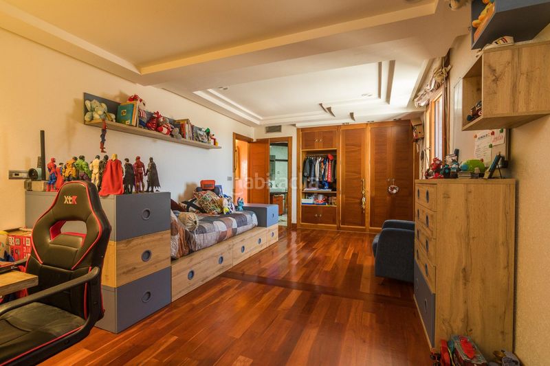 Foto 7c94836b-7b3d-4fc7-9988-d6b62adee516. Xalet amb aparcament piscina a Las Bayas Elche / Elx