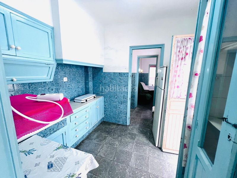 Foto 6ed7903c-5325-4bc7-b41a-3c59a14b636d. Edificio oportunidad única de inversión edificio para reformar en Santa Pola