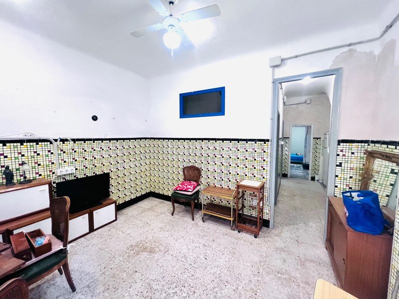 Foto a148f976-2370-4626-8d08-0f66cef7dcd3. Edificio oportunidad única de inversión edificio para reformar en Santa Pola