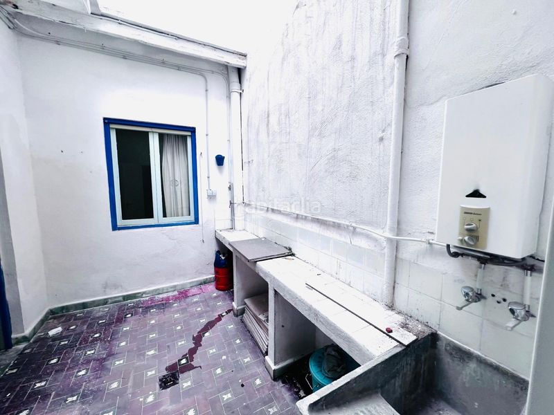 Foto d1aee712-e7d2-4889-9deb-c5a8684c6853. Edificio oportunidad única de inversión edificio para reformar en Santa Pola