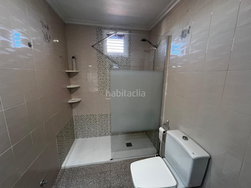 Foto 0b8e417e-c4d9-4692-bbd7-64b1bf45c413. Xalet amb calefacció piscina a Las Bayas Elche / Elx