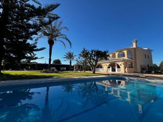 Xalet en Las Bayas. Chalet en elche, zona las bayas.
