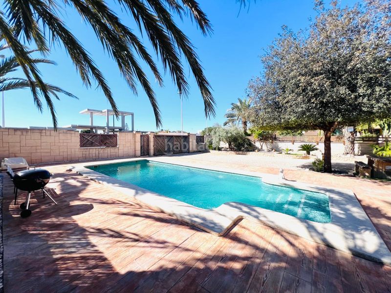 Foto c743e136-6b61-4ee2-b61a-27955c325405. Xalet amb calefacció aparcament piscina a Valverde Elche / Elx